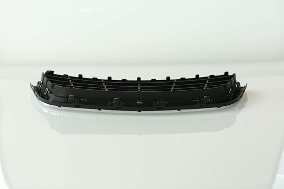 Os ABS abaixam Front Bumper Grills For VW Passat Lingyu 2005 2006 2007 2008