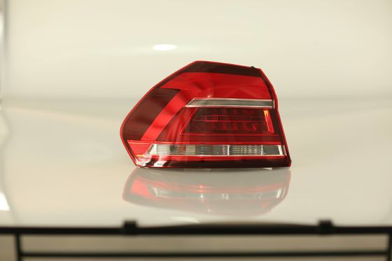 56D 945 207 /208 A 2017 substituições de 2018 2016 luzes da cauda da VW Passat conduziu curvado